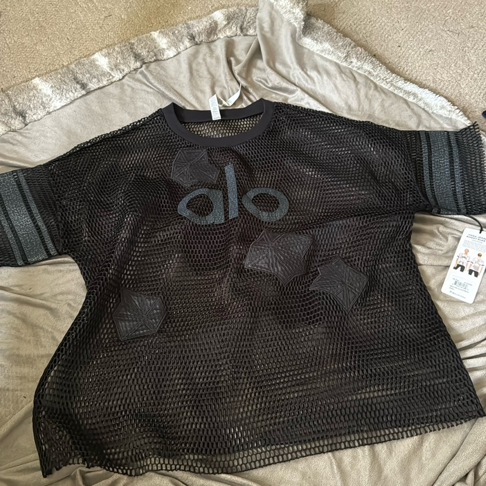 ALO Yoga Black Mesh Short Sleeve Tee
